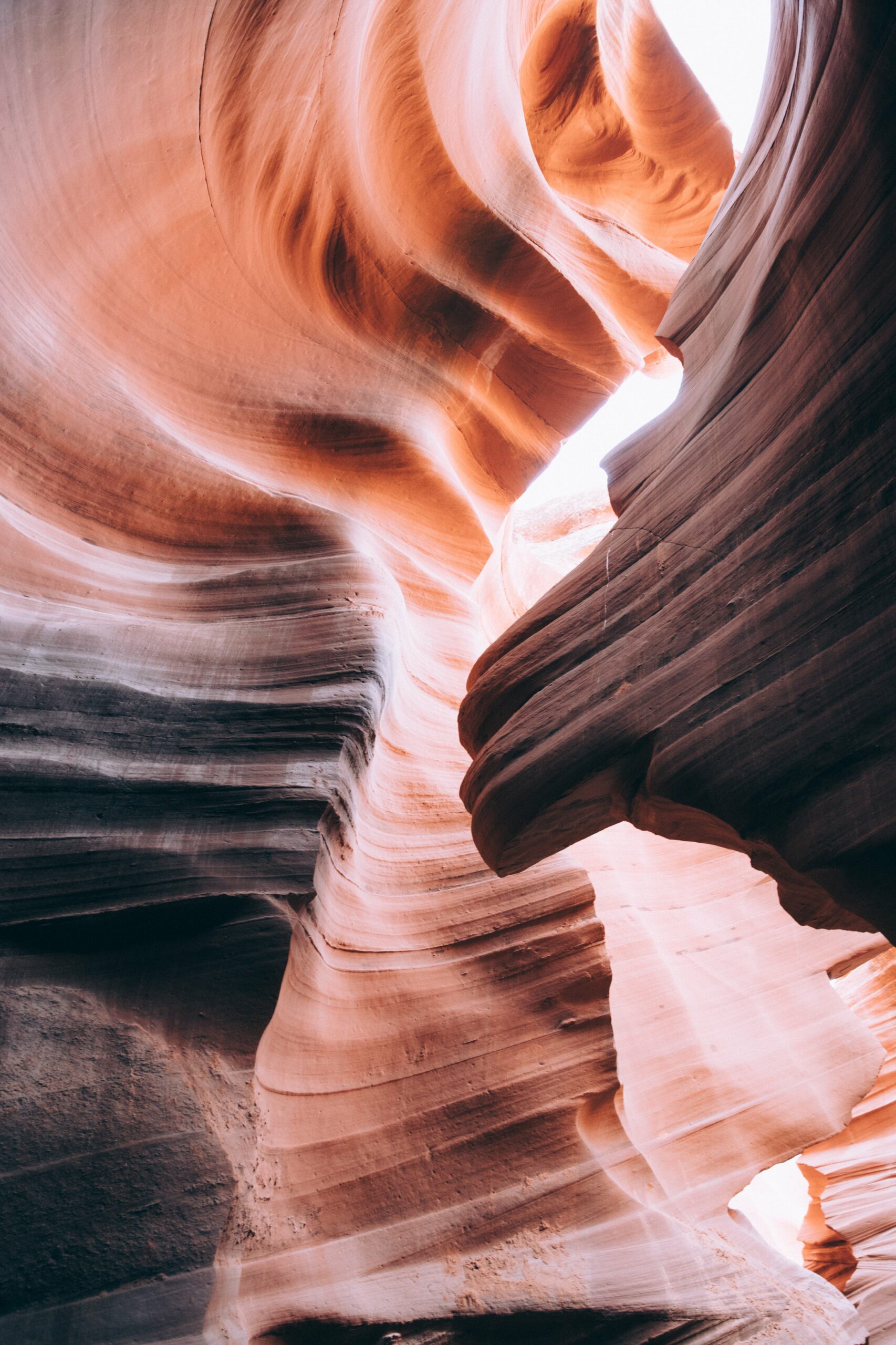 antelope-canyon-sunbeams